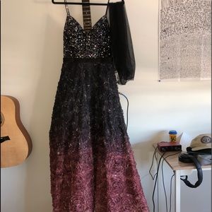 NEVER WORN PROM DRESS